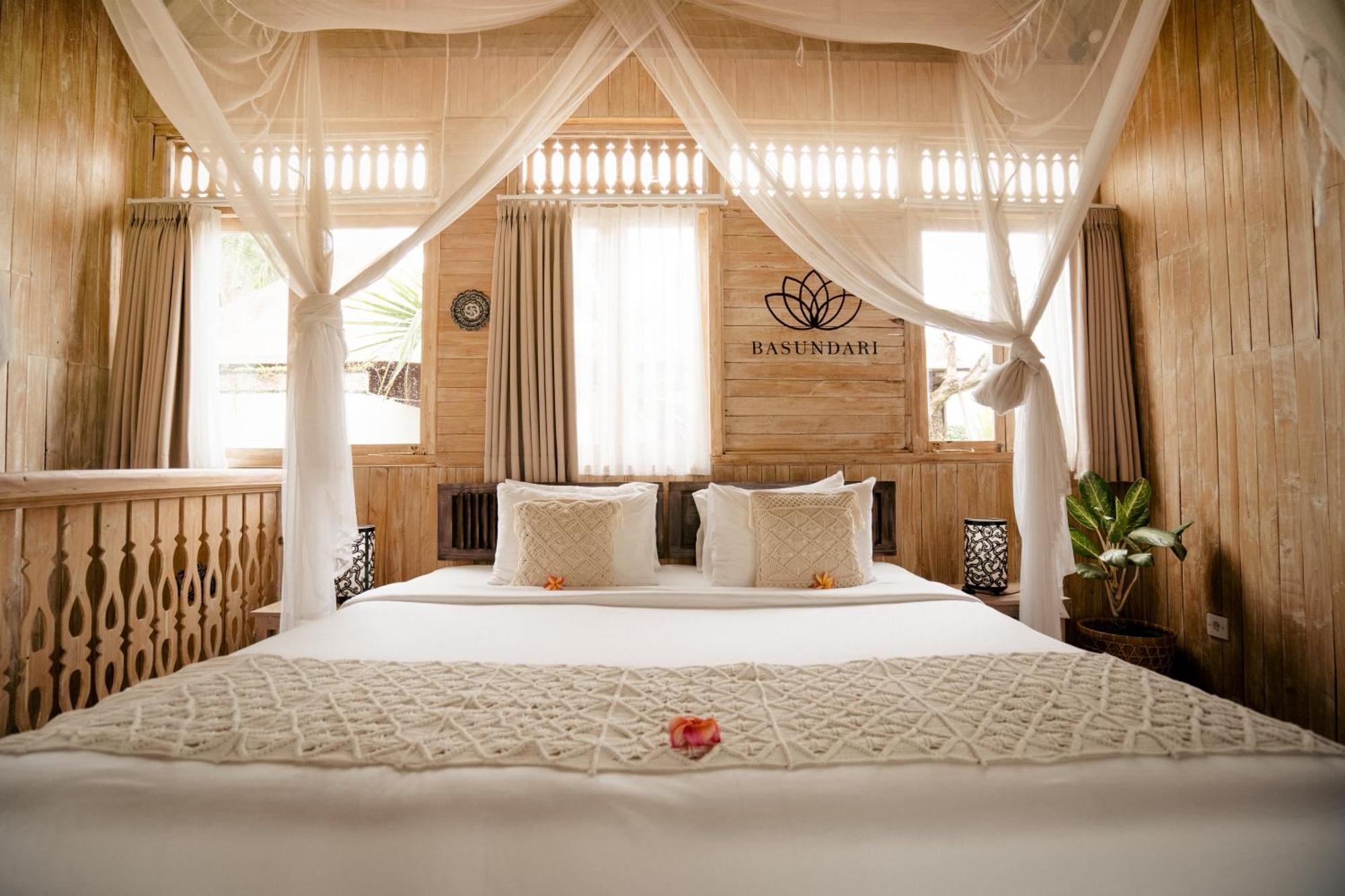 Basundari Retreat Ubud Hotel Exterior photo